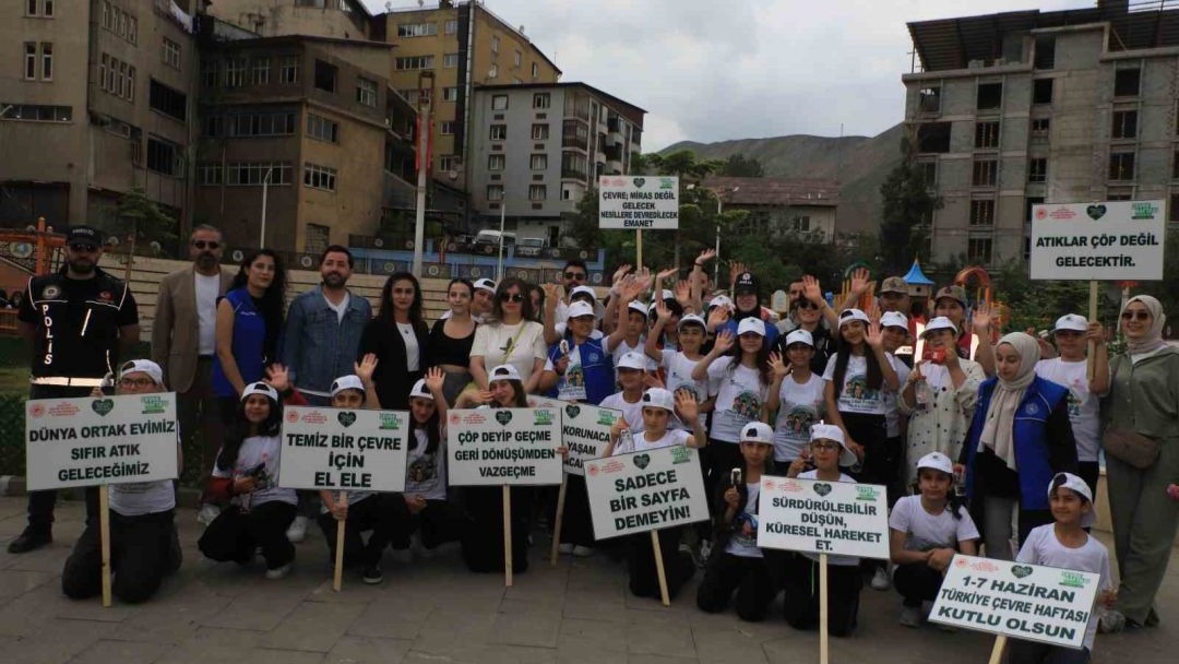 Hakkari’de Dünya Çevre Günü’nde temizlik etkinliği