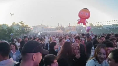 Erciş'te ‘İnci Kefali Göçü Kültür ve Sanat Festivali’ne yoğun ilgi