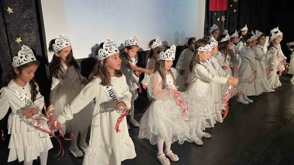Kur’an kursu öğrencilerinin yılsonu etkinliği büyük ilgi gördü