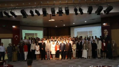 Sağlık Bilimleri Fakültesi öğrencileri "Beyaz Önlük Giyme Töreni"  düzenledi
