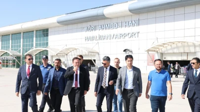 İzmir-Ağrı Uçuşları 6 Yıl Aradan Sonra Yeniden Başladı
