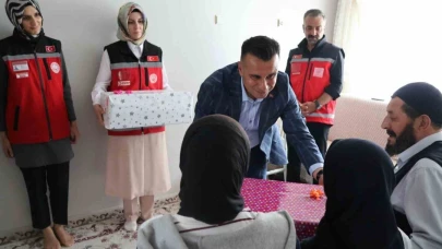 Bayram öncesi anlamlı destek: 200 çocuğa bayram hediyesi