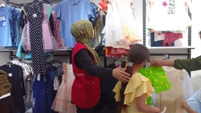 Kurban Bayramı Sevinci Doğubayazıt Kızılay Butiği’nde Yaşandı