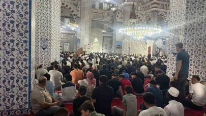 ilk Kurban Bayramı namazı Iğdır’da kılındı