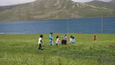 Ağrı Balık Gölü Güzelliğiyle Büyülüyor