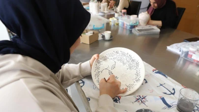 Ağrılı Kadınlardan “Çini Sanatına” Yoğun İlgi