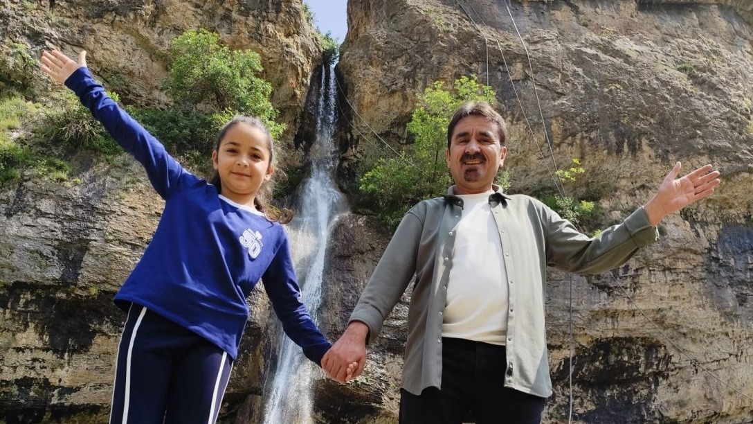 Hakkari'nin Ağaçdibi Şelalesi’ne 3 günde 4 bin kişi ziyaret etti