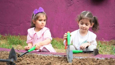 Minik öğrenciler toprakla buluştu