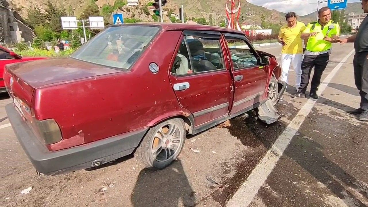 Trafik kazası: 3 yaralı