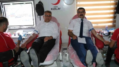 Eğitim camiası, kan bağışı ile umut oldu