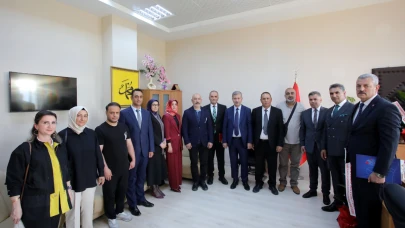 AİÇÜ Lisansüstü Eğitim Enstitüsünde Devir Teslim Töreni Gerçekleştirildi