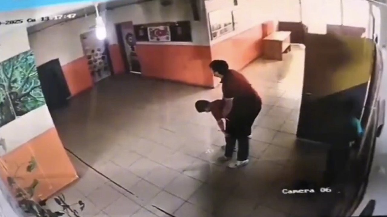 Bitlis'te Heimlich manevrası, bir öğrencinin hayatını kurtardı