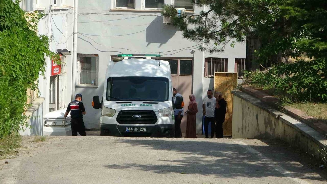 Akrabaların "yol tartışması" kanlı bitti: 2 ölü