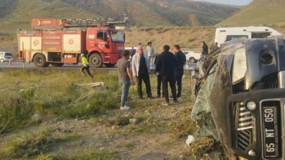 Van'da MEB personelini taşıyan kamyonet takla attı: 4 kişi yaralandı