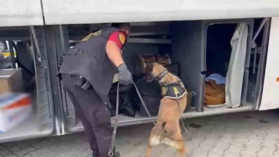 Yol Kontrolünde 13 kilo metanfetamin ele geçirildi