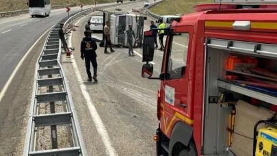 Van’da kamyonet yan yattı: 1 yaralı