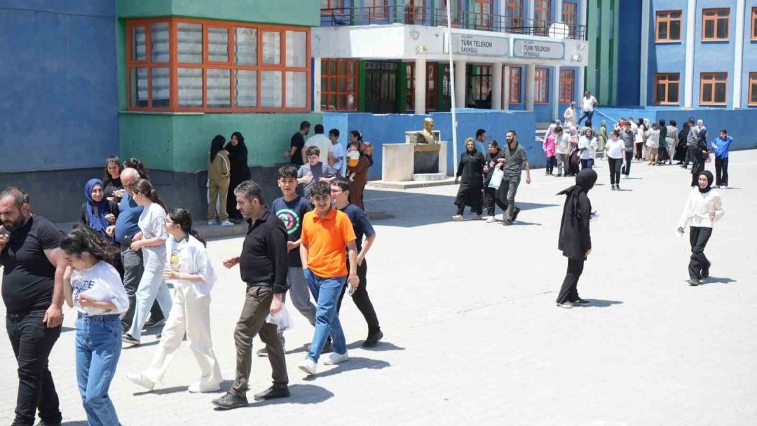 5 bin 778 Muşlu öğrenci LGS sınavı için ter döktü