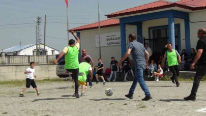 ’Babalar Günü’ futbol coşkusuyla kutlandı