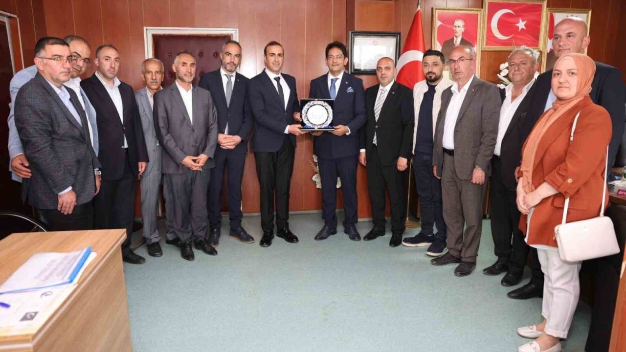 Erzurum Ticaret Borsası’ndan Hınıs’a çıkarma: Üyelerle buluşma, yerel ürünlere destek, turizm vurgusu
