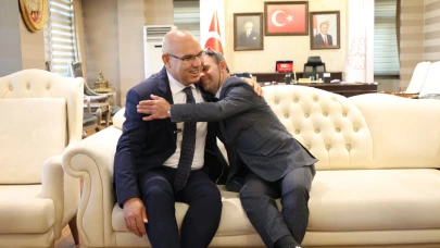 Ağrı Valisi Koç’tan Anlamlı Misafirlik: Down Sendromlu Cemal’e Gönül Kapısı Açıldı