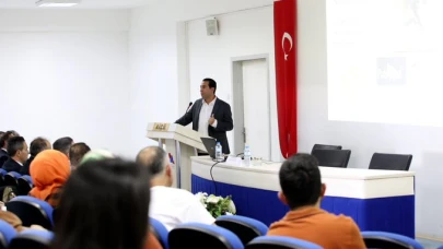 AİÇÜ’de “Bilimsel Makale ve Yayıncılık Eğitimi” Paneli Düzenlendi
