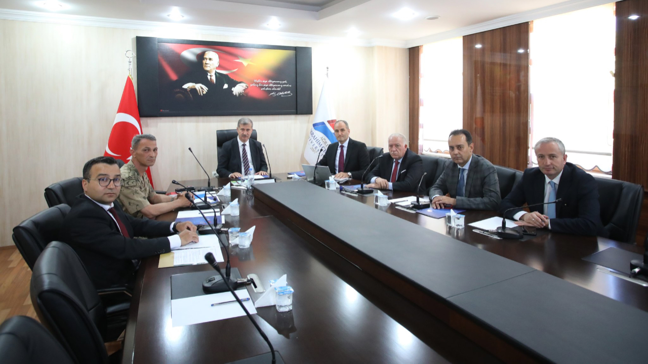 Ağrı’da YKS Öncesi Koordinasyon Toplantısı Gerçekleştirildi
