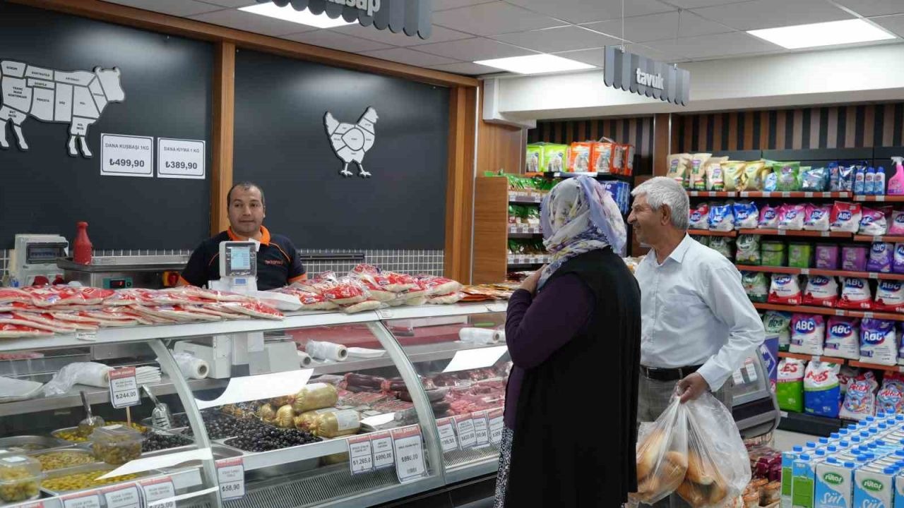 Erzurum’da belediyeden modern halk pazarı