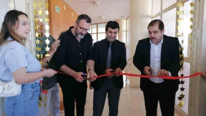 Hınıs’ta Halk Eğitimi Merkezi Müdürlüğü yıl sonu sergisi düzenlendi