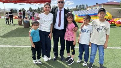 Ağrı'da çocuklara unutulmaz bir gün yaşatıldı