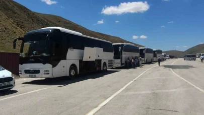 3 Otobüsle İrandan 120 kiş tahliye edildi