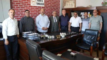 Iğdırlı aşiret liderleri ve kanaat önderlerinden "pahalı hediye" tepkisi