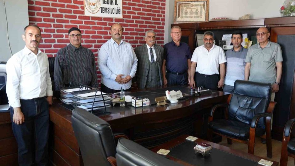 Iğdırlı aşiret liderleri ve kanaat önderlerinden "pahalı hediye" tepkisi