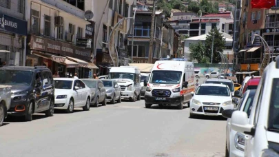 Askeri araç kaza yaptı: 8 asker yaralandı