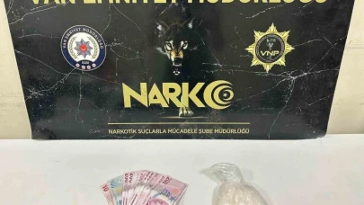 Polis Van’da ’torbacı’ operasyonu gerçekleştirdi