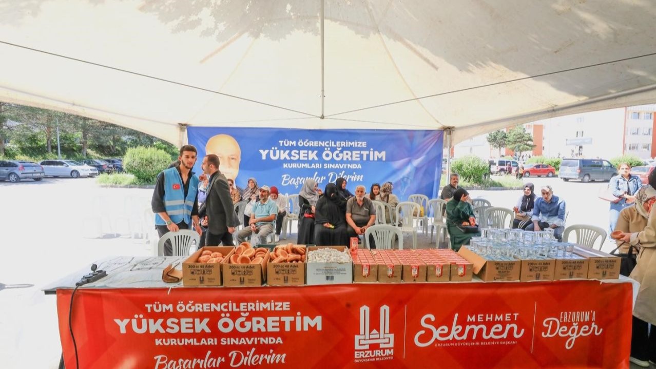 Erzurum Büyükşehir Belediyesi’nden YKS desteği