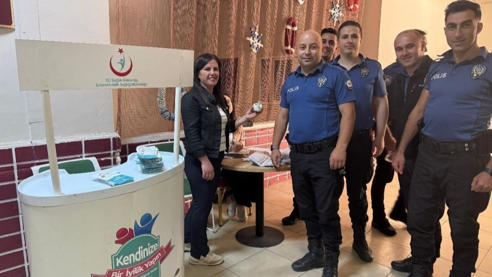 Erzurum'da Polis Eğitim Merkezi Öğrencileri sağlık elçisi oldu