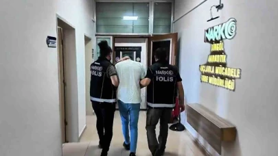 Zehir Elegeçirildi; Zehir Taciri Yakalandı