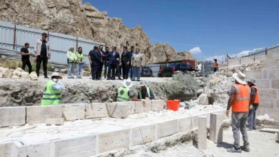 Van’da 8 asırlık cami restore ediliyor
