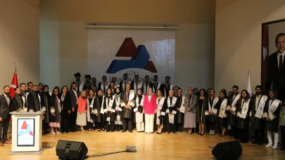 Ağrı’da “Geleceğin Hekimleri” Mezuniyetle Taçlandı