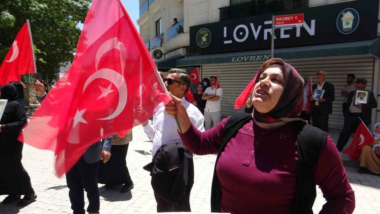 Evlat nöbeti hala devam ediyor