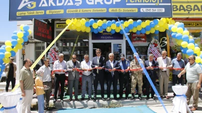 Kaymakam Karaloğlu İş Yeri Açılışına Katıldı