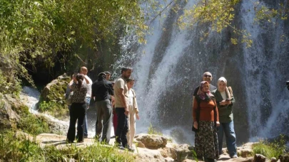Sıcaktan bunalanların adresi: Girlevik Şelalesi