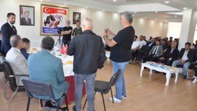 Veteriner hakimler Kars'ta 137 bin buzağı küpeledi