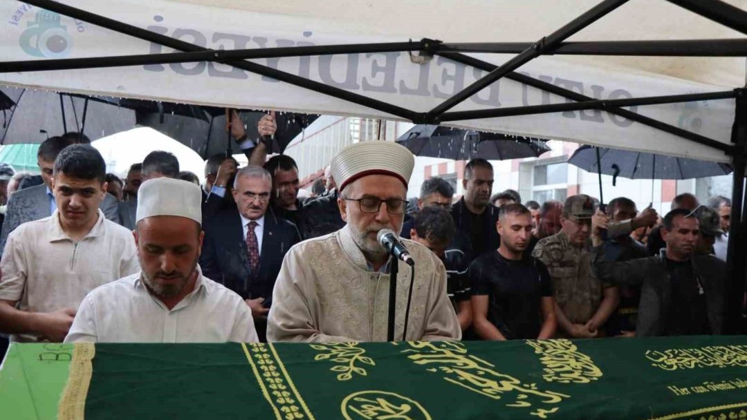 Oltu taşı ocağında göçük; 3 ölü