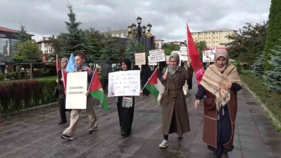 Beyaz Önlüklüler Erzurum'da Yürüdü; Gazze'deki Zulmün normallşmesine İzin Vermeyeceğiz