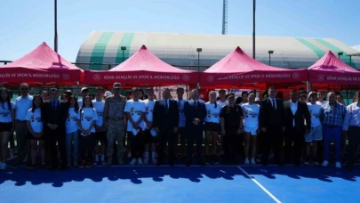 5. Kayısı Cup Tenis Turnuvası Iğdır'da heyecanla başladı