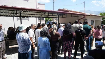 Hacı Bektaş Veli Anadolu Kültür Vakfı 5 bin kişiye aşure ikramında bulundu