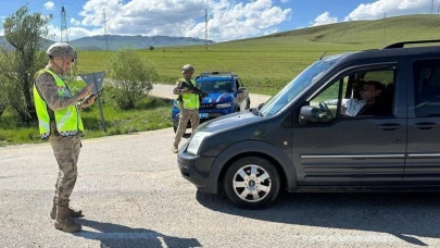 Jandarma 26 düzensiz göçmen yakaladı