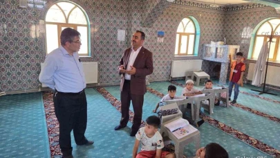 Patnos Eski Müftüsü Tavlaşoğlu’dan Kur’an kurslarına ziyareti