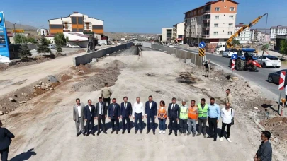 Bitlis'in Tatvan ileçesinin Karşıyaka Kavşağı’nda inceleme